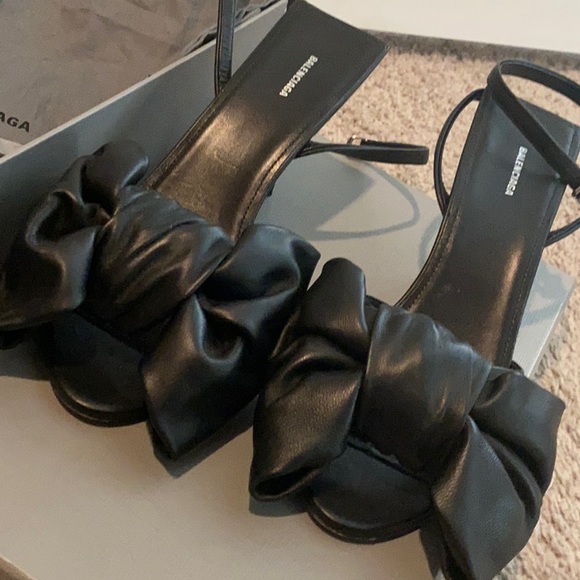 BALENCIAGA bow tie knife heels - Picture 3 of 6